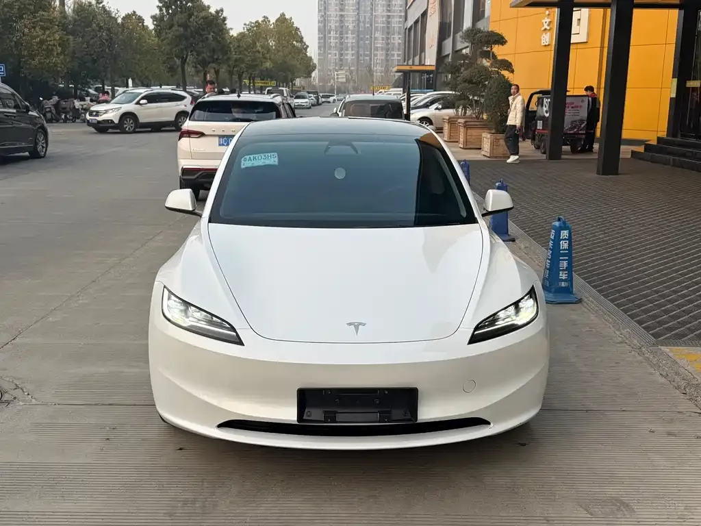 Tesla Model 3 2024 из CN, фото 9