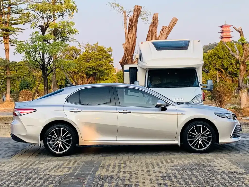 Toyota Camry 2021 из CN, фото 8