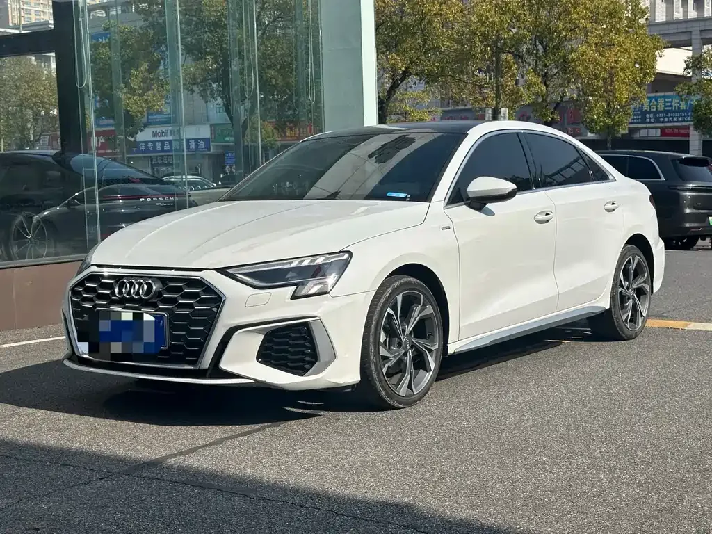 Audi A3 2022 из CN, фото 1