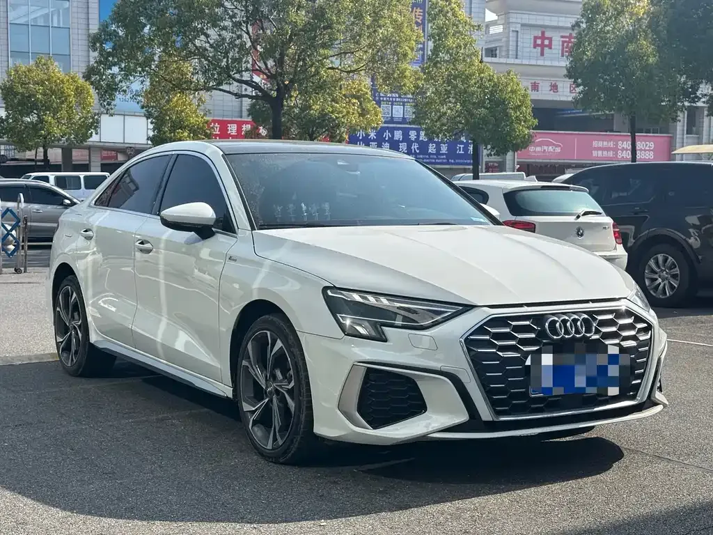 Audi A3 2022 из CN, фото 2
