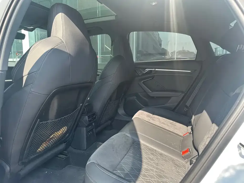 Audi A3 2022 из CN, фото 7