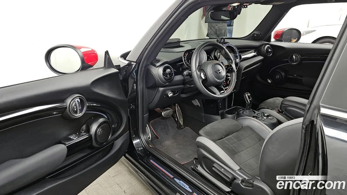 Mini Cooper 2023 из KR, фото 8