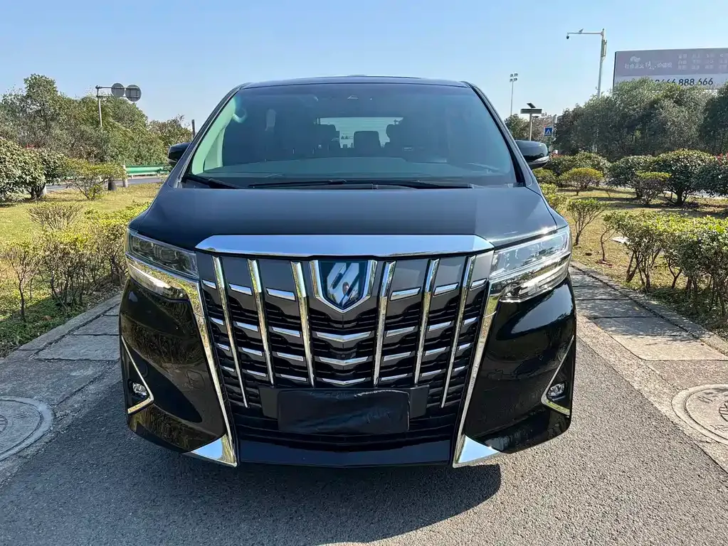 Toyota Alphard 2023 из CN, фото 5