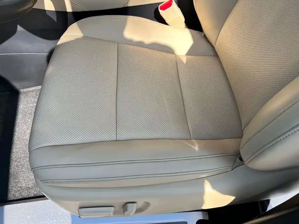 Toyota Alphard 2023 из CN, фото 2
