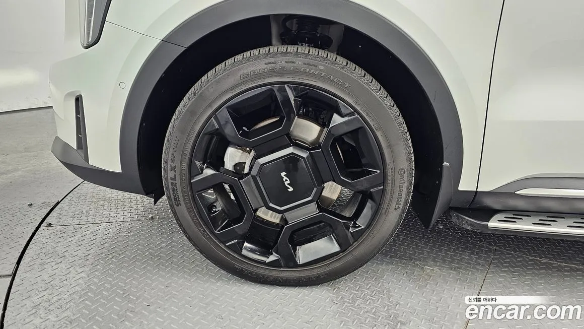 Kia Sorento — фото 3