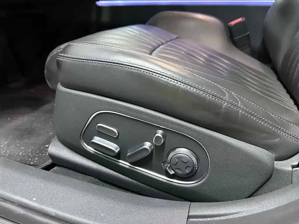 Genesis G90 2023 из CN, фото 4