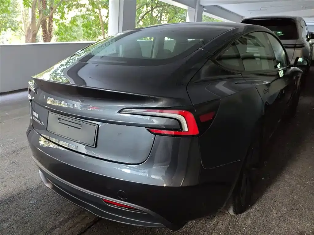 Tesla Model 3 2024 из CN, фото 2