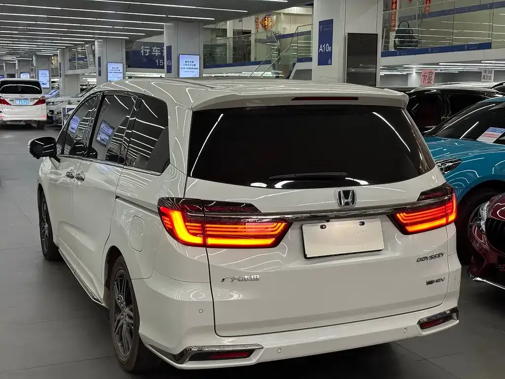 Honda Odyssey 2024 из CN, фото 7