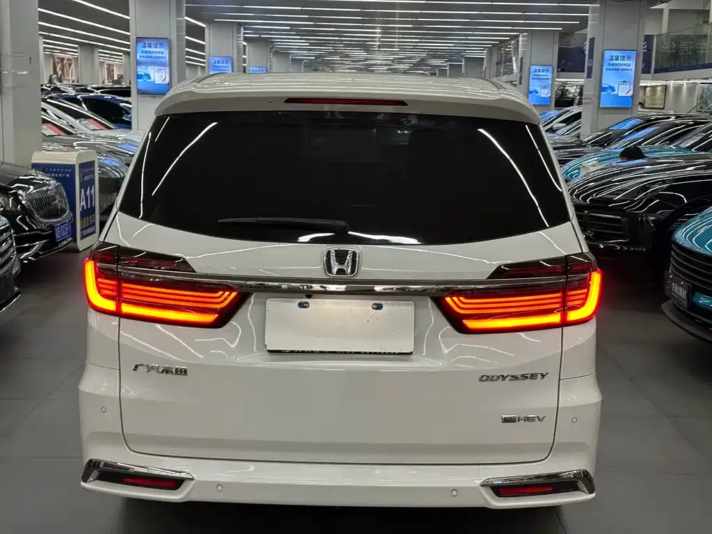 Honda Odyssey 2024 из CN, фото 5