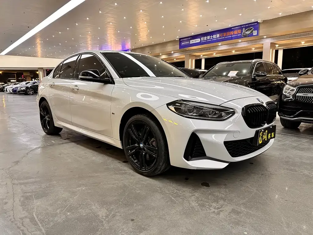 BMW 1 Series 2022 из CN, фото 3