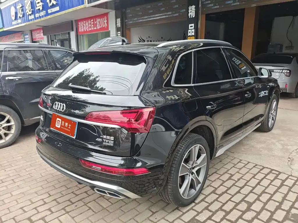 Audi Q5L 2023 из CN, фото 2