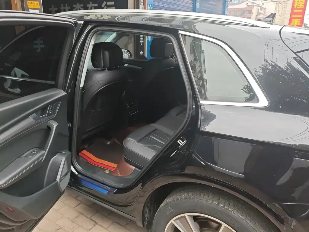 Audi Q5L 2023 из CN, фото 7