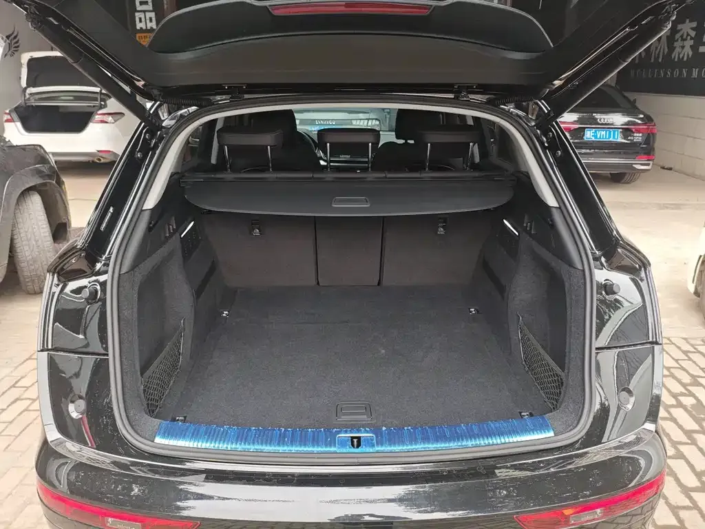 Audi Q5L 2023 из CN, фото 6