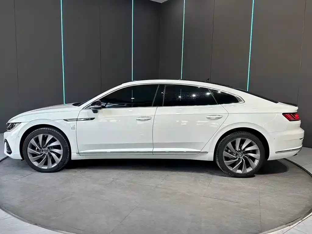 Volkswagen CC 2021 из CN, фото 2