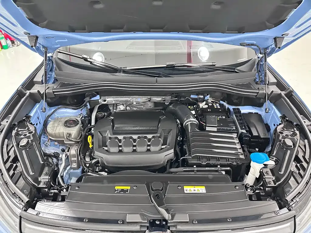 Volkswagen Tiguan L 2024 из CN, фото 10
