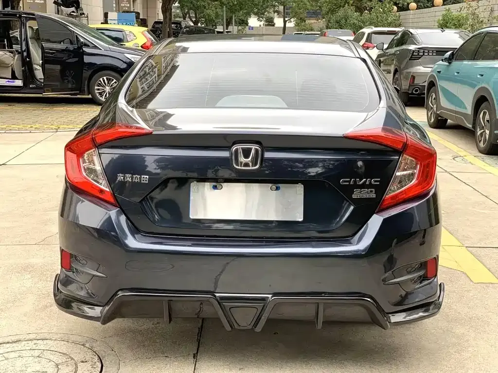 Honda Civic 2021 из CN, фото 8