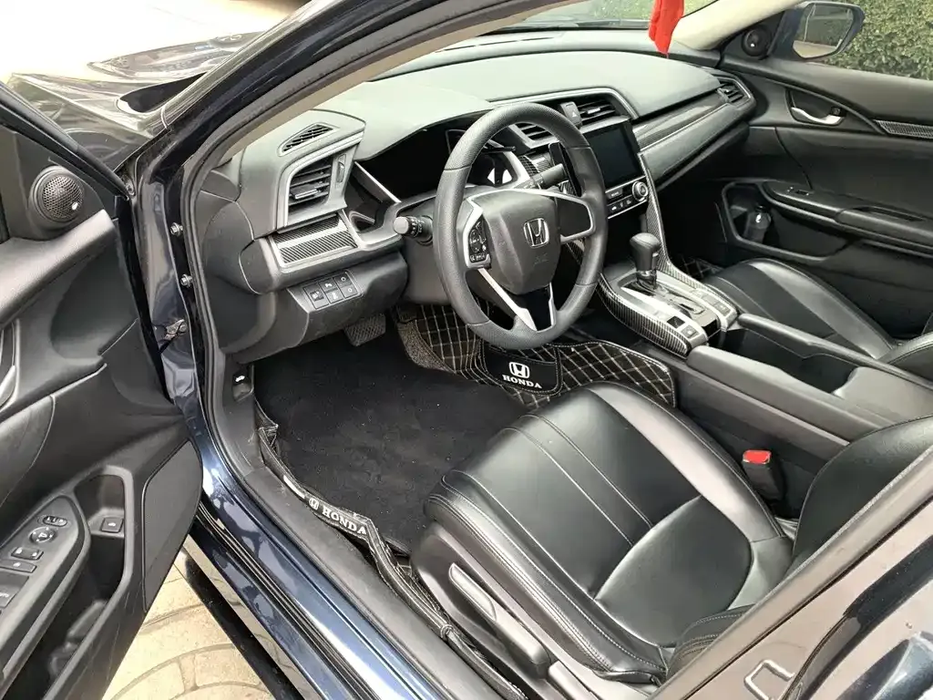 Honda Civic 2021 из CN, фото 2