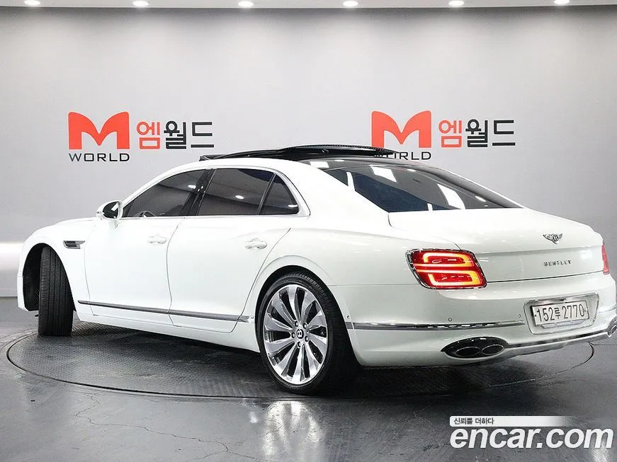 Bentley Flying Spur 2022 из KR, фото 7