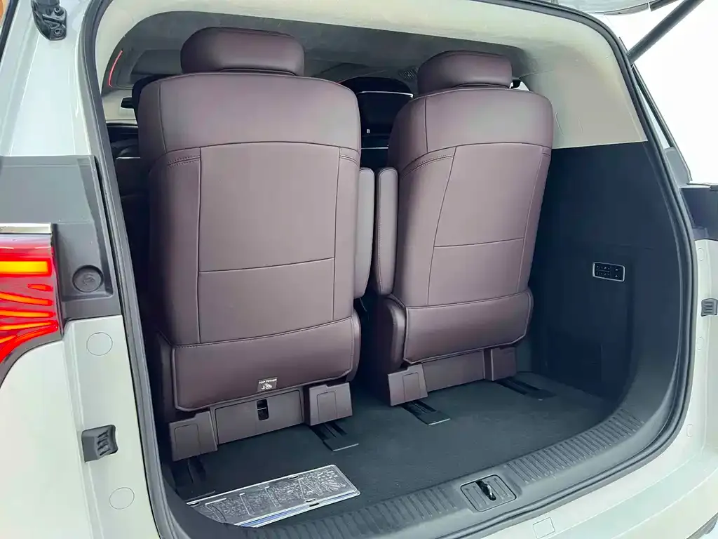 Buick Century 2023 из CN, фото 8