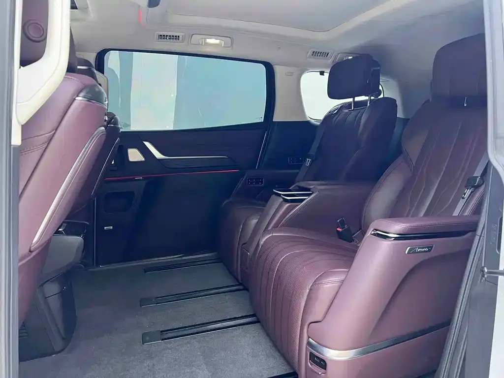 Buick Century 2023 из CN, фото 6