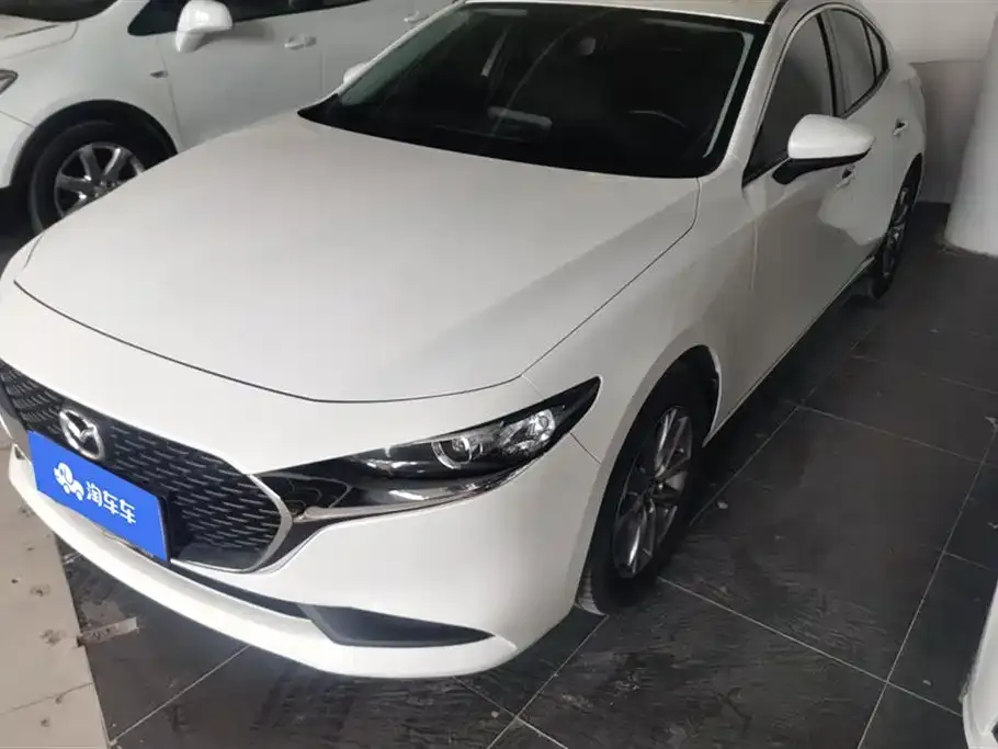 Mazda 3 Axela 2022 из CN, фото 1