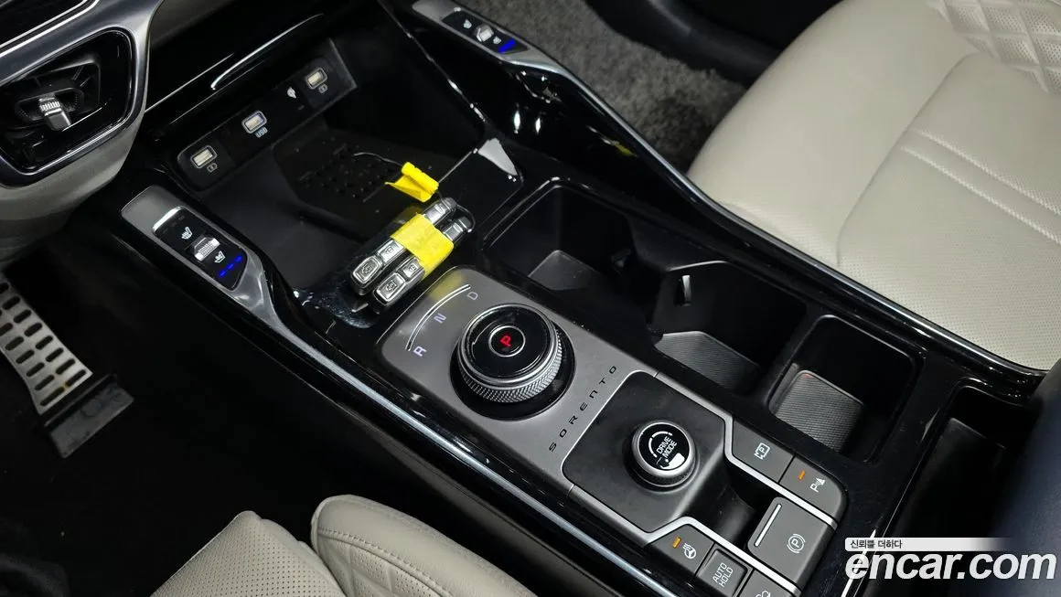 Kia Sorento — фото 9