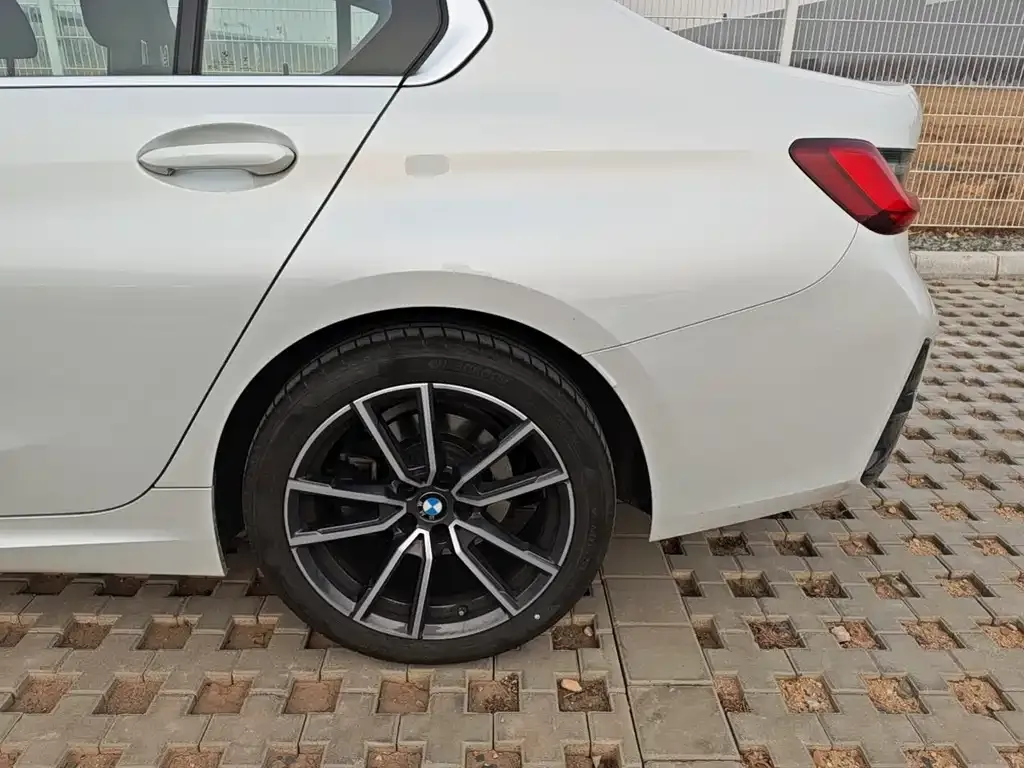 BMW 3 Series 2025 из CN, фото 4