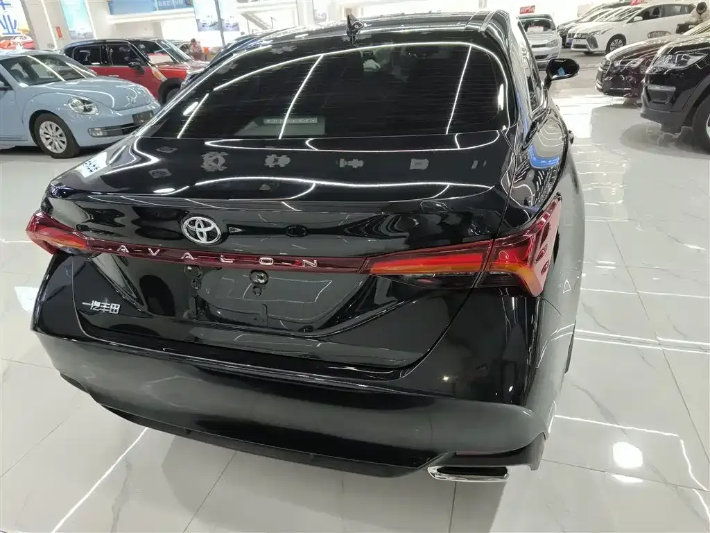Toyota Avalon 2024 из CN, фото 2