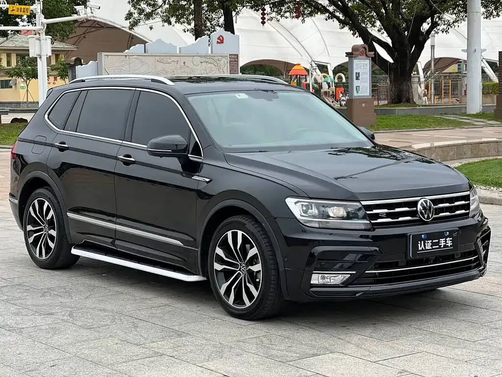 Volkswagen Tiguan L 2021 из CN, фото 3