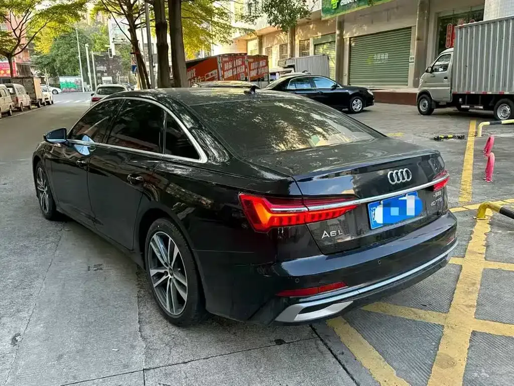 Audi A6L 2022 из CN, фото 2