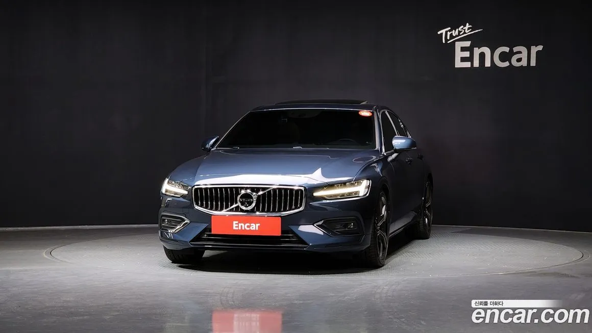 Volvo S60 2022 из KR, фото 2
