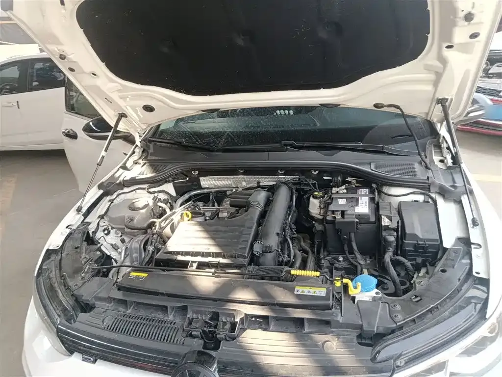 Volkswagen Golf 2022 из CN, фото 10