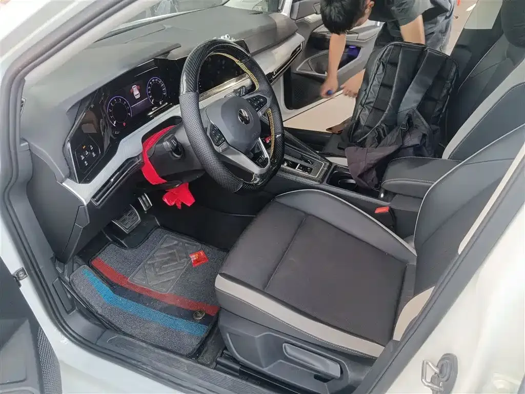 Volkswagen Golf 2022 из CN, фото 7