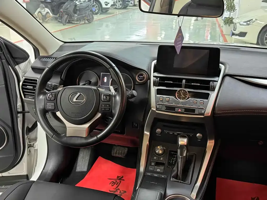 Lexus NX 2021 из CN, фото 8