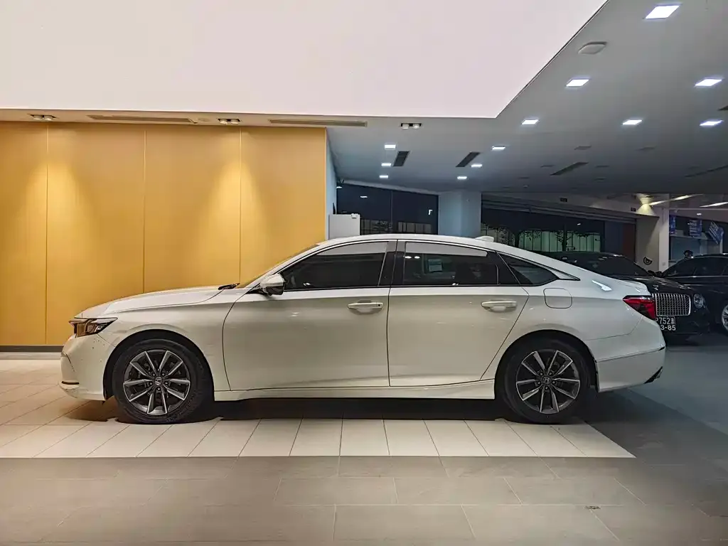 Honda Inspire 2023 из CN, фото 8
