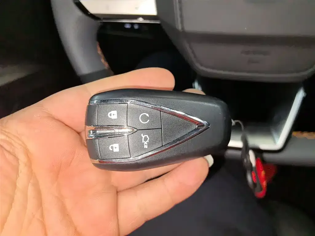 Changan UNI-V 2023 из CN, фото 4