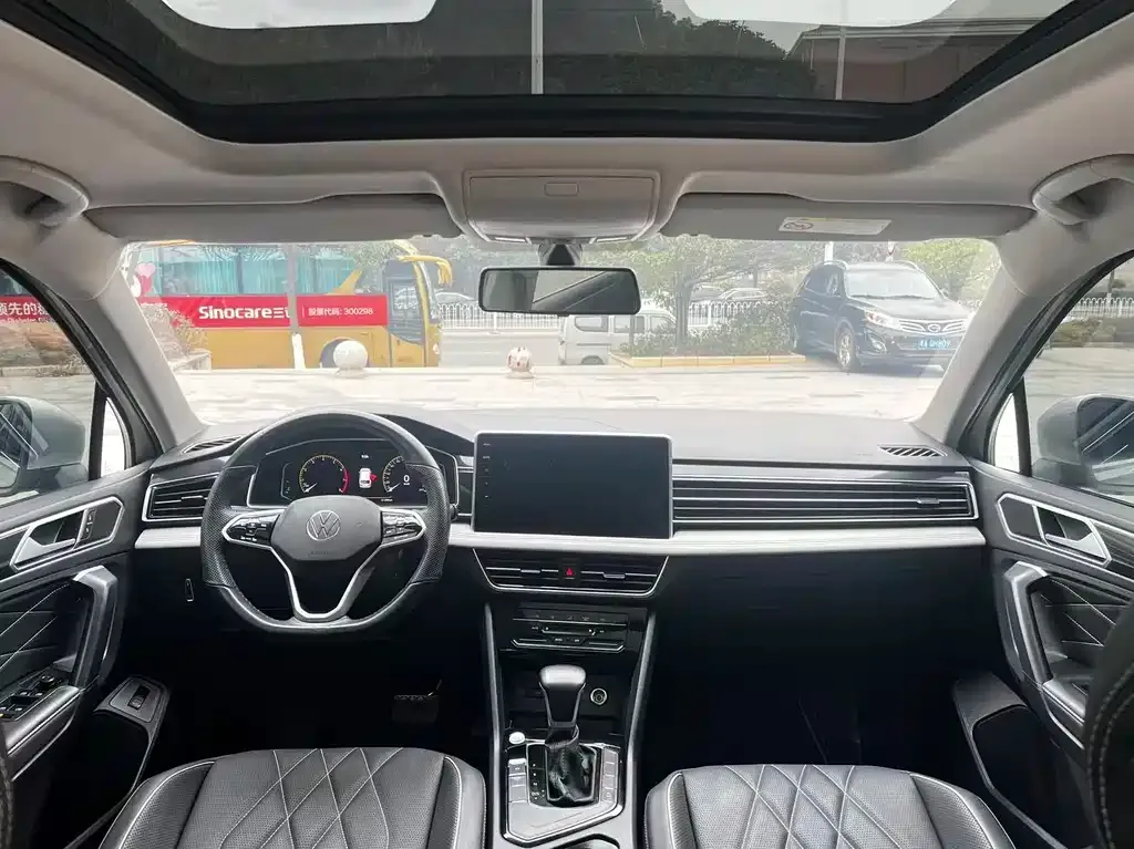 Volkswagen Tiguan L 2021 из CN, фото 10