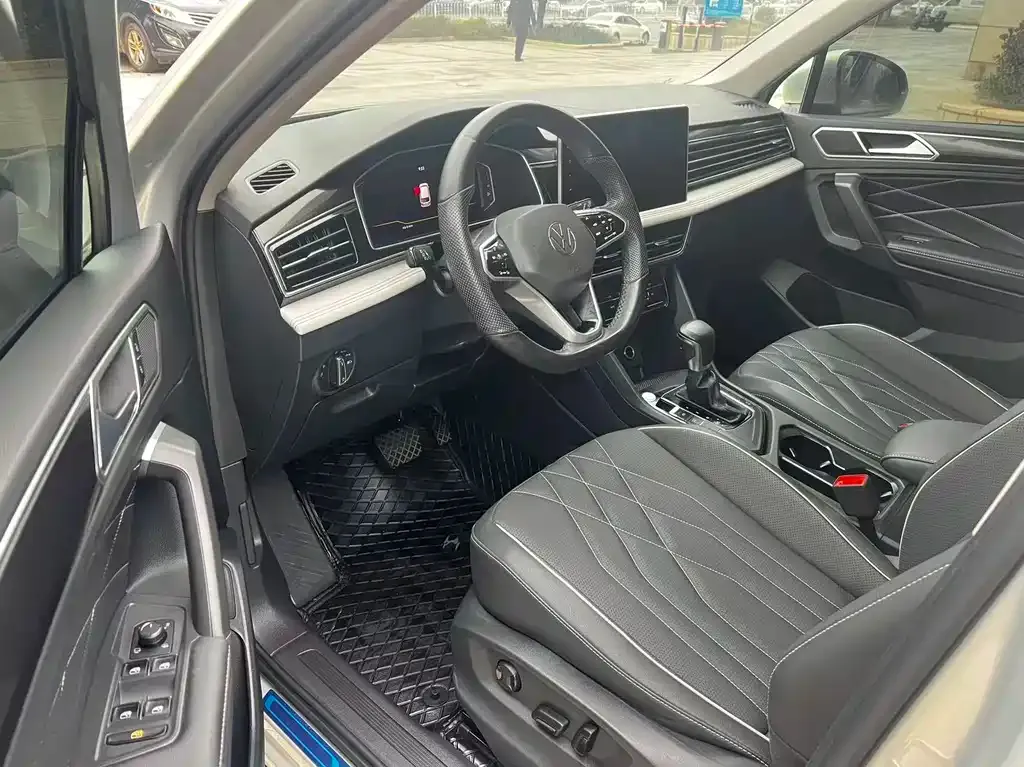 Volkswagen Tiguan L 2021 из CN, фото 8