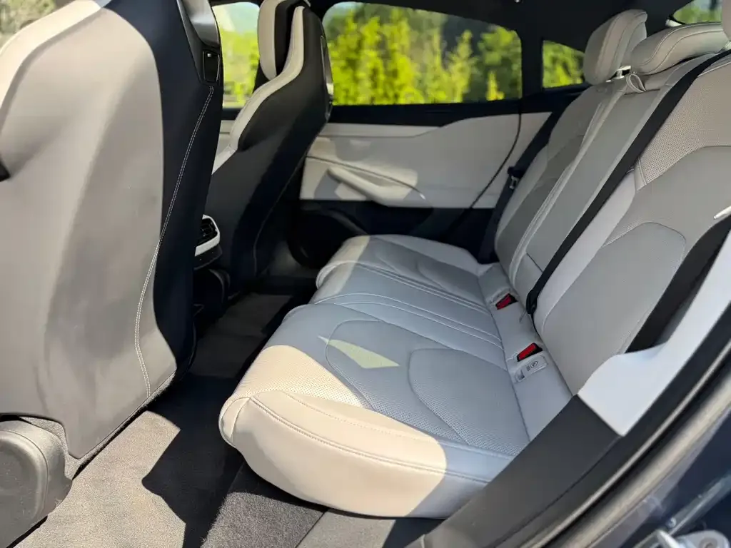 [object Object] SU7 2024 из CN, фото 9