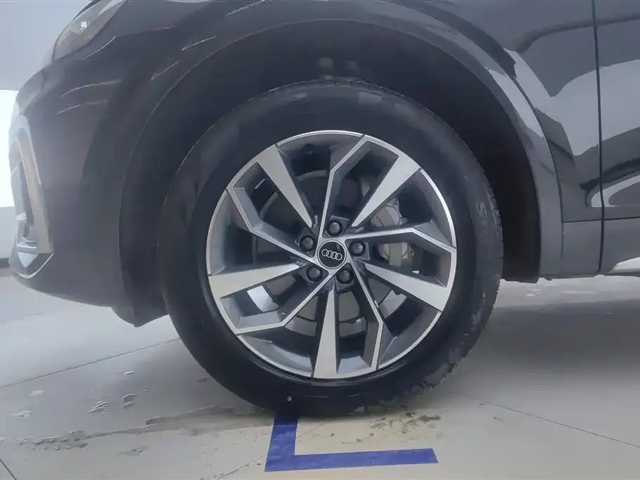 Audi Q5L 2022 из CN, фото 8