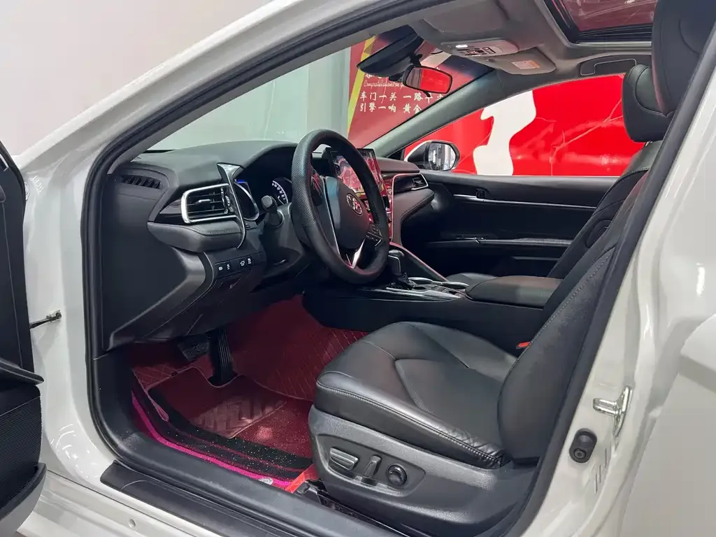 Toyota Camry 2023 из CN, фото 6