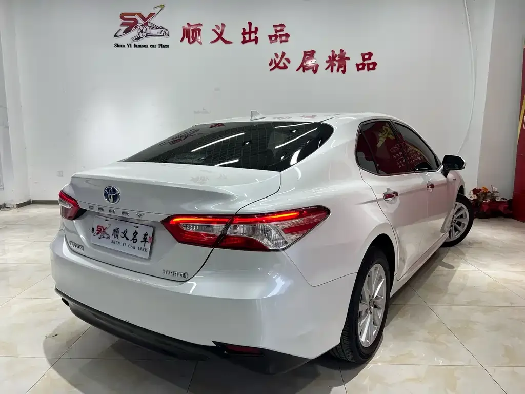 Toyota Camry 2023 из CN, фото 8