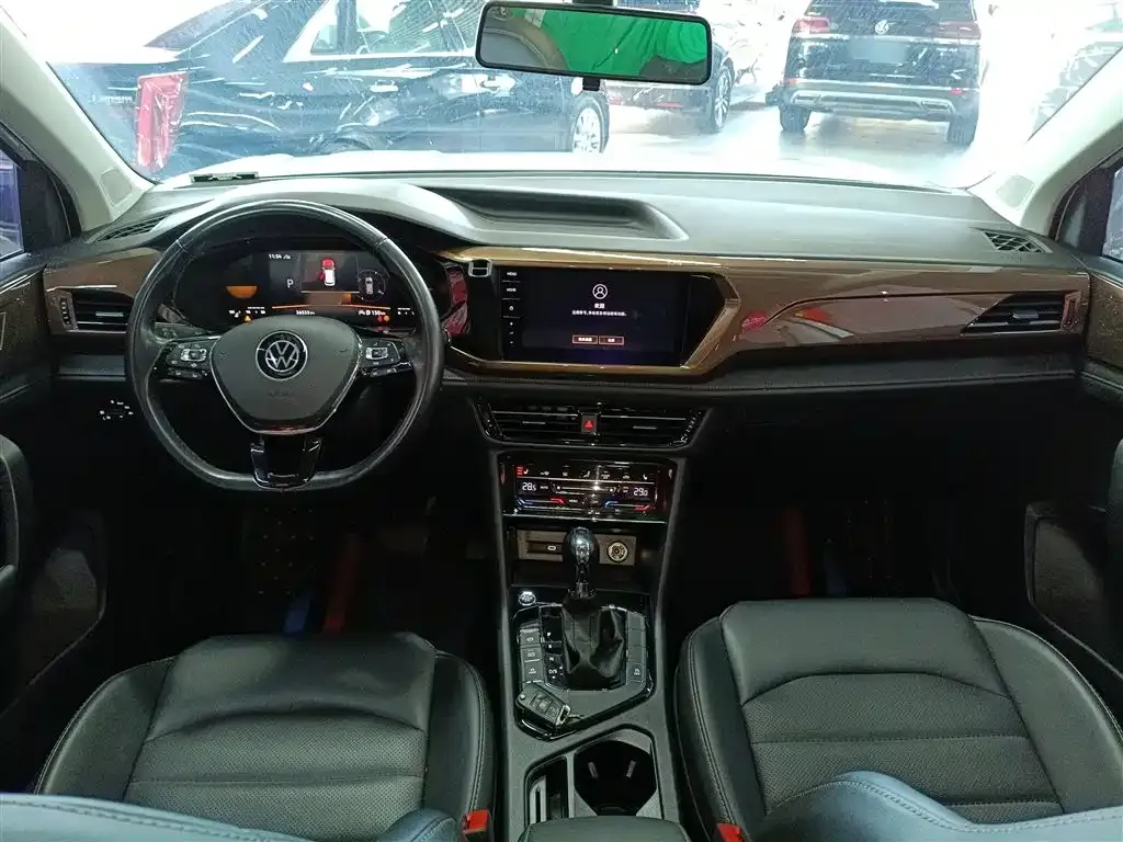 Volkswagen Tharu 2022 из CN, фото 5