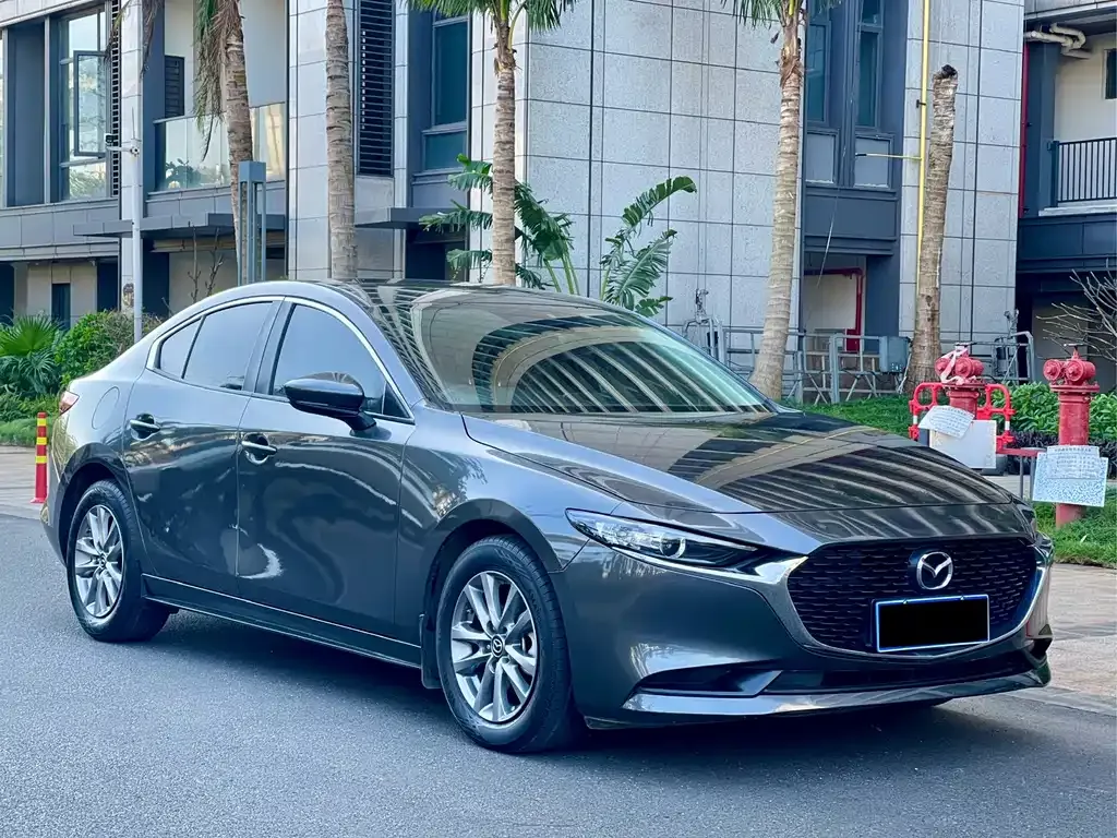 Mazda 3 Axela 2022 из CN, фото 3