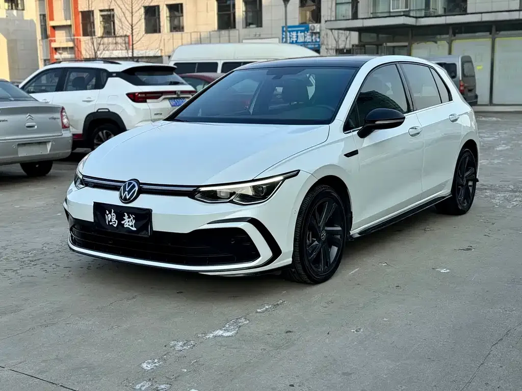 Volkswagen Golf 2023 из CN, фото 7
