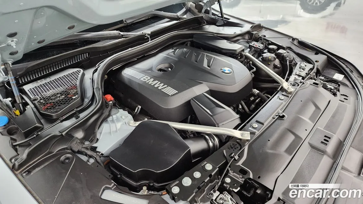 BMW 5-Series 2024 из KR, фото 2