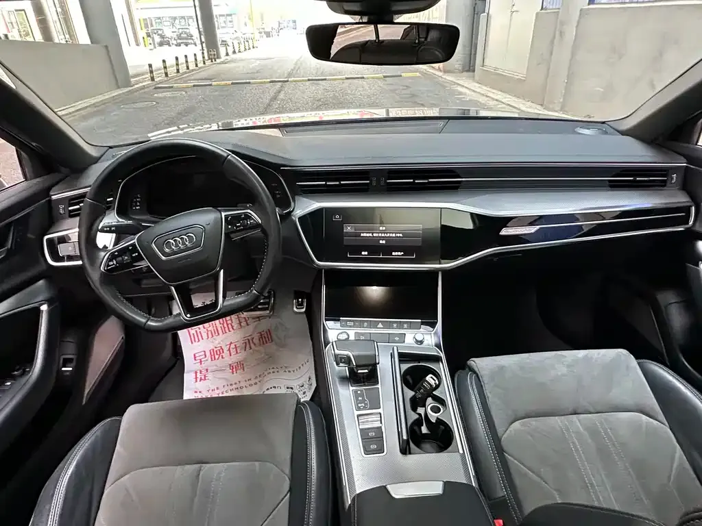 Audi A6L 2021 из CN, фото 3
