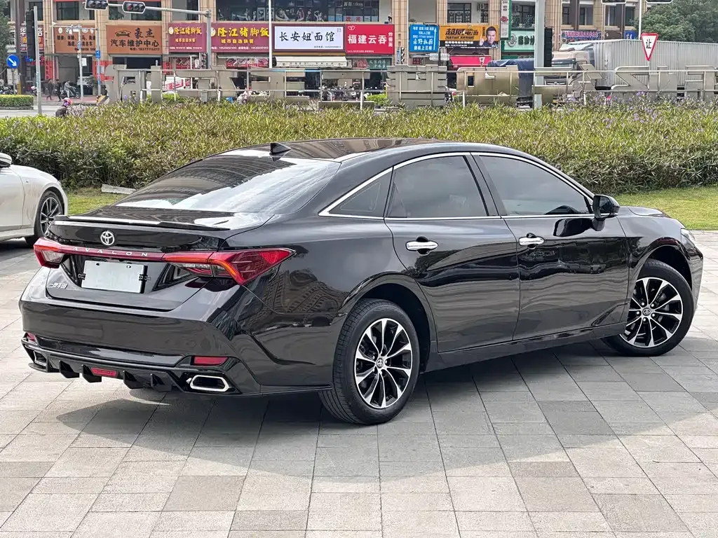 Toyota Avalon 2024 из CN, фото 4