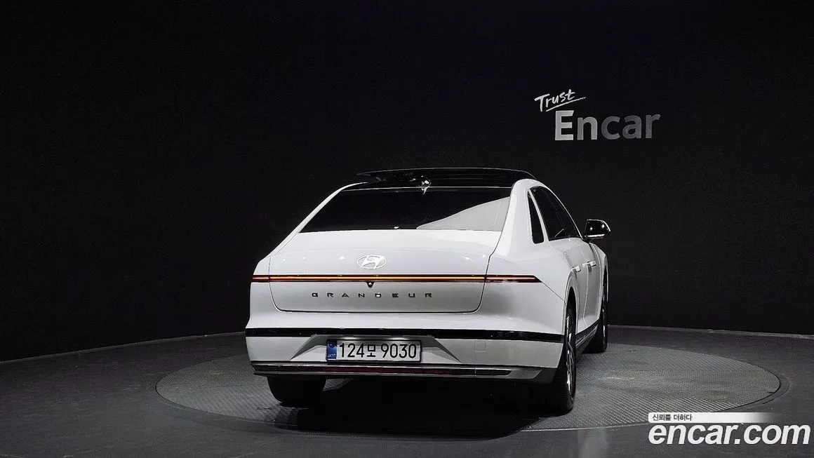 Hyundai Grandeur 2023 из KR, фото 3