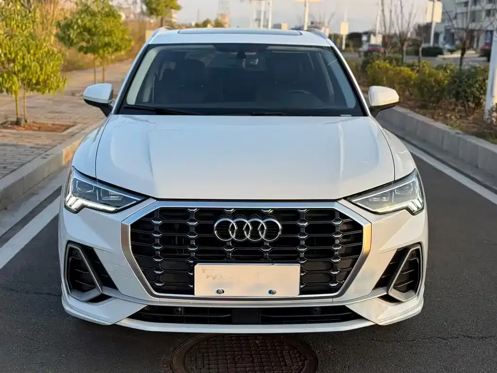 Audi Q3 2021 из CN, фото 3